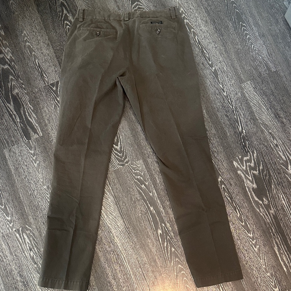 Banana Republic Men's green Chinos - Picture 9 of 11